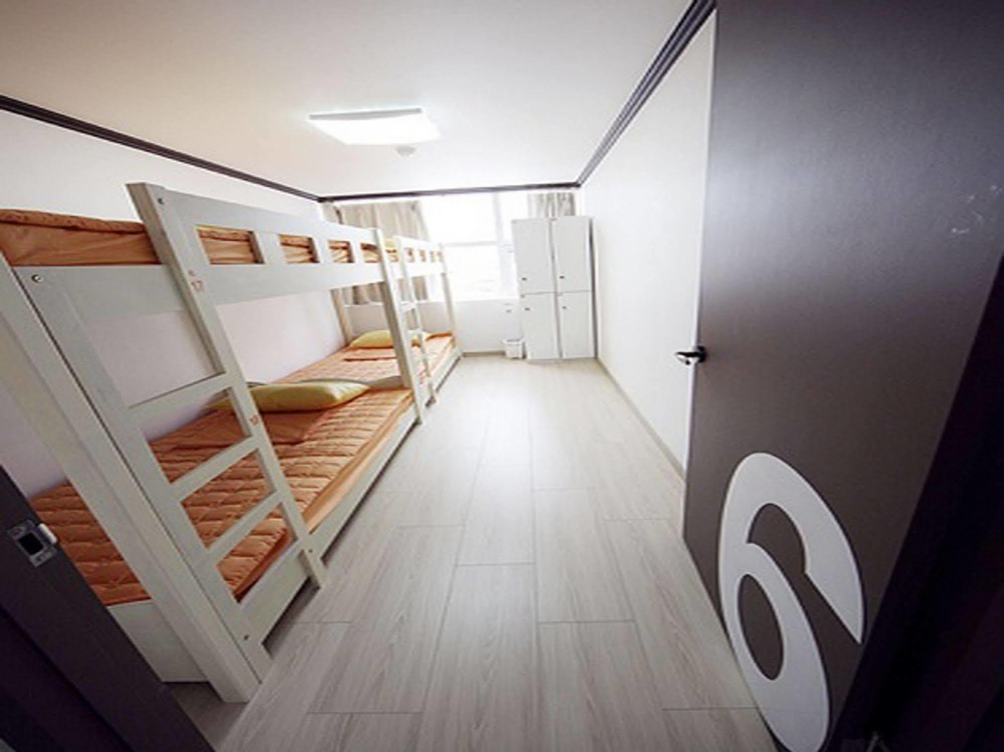 Sol Guest House_Haeundae Пусан Екстериор снимка
