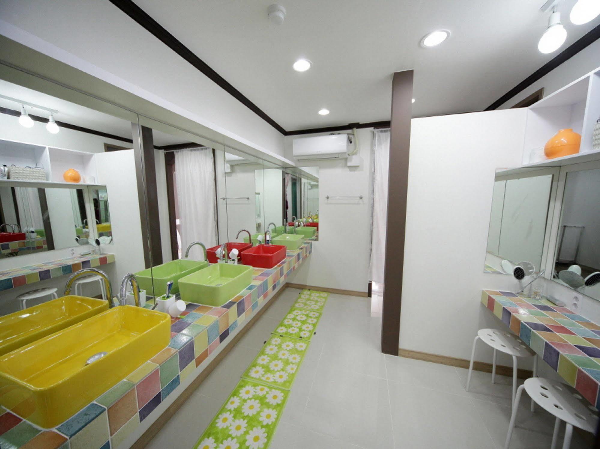 Sol Guest House_Haeundae Пусан Екстериор снимка